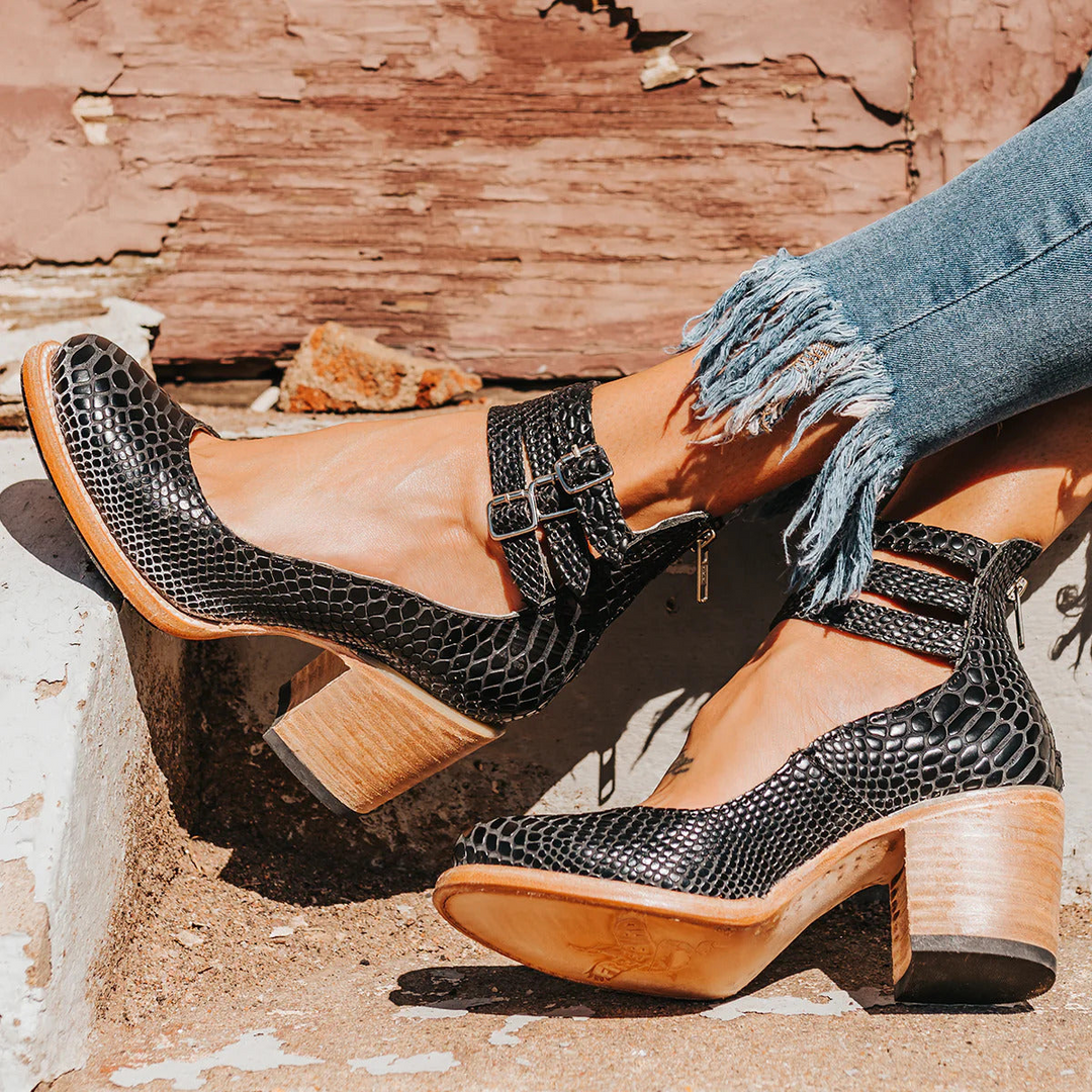 MARIA – ELEGANT VEGAN LEATHER HEELS FOR TIMELESS CONFIDENCE