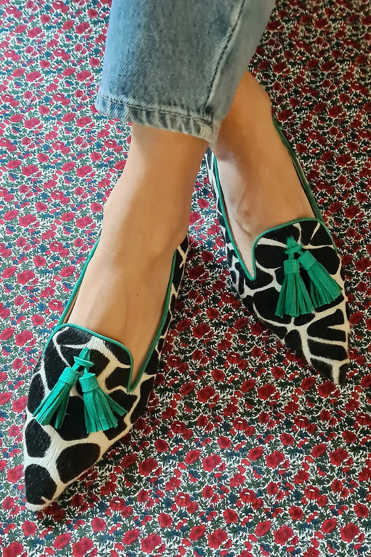 XARIAH – SOPHISTICATED LOAFERS WITH POINTED TOE CAP