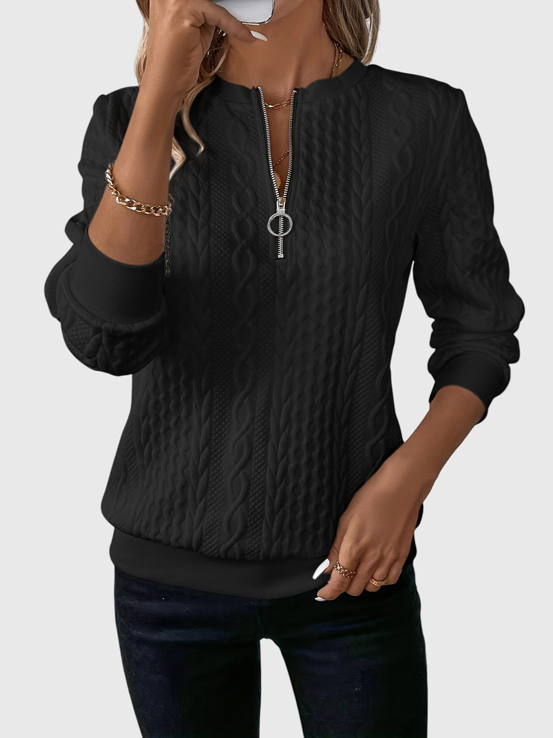 Nora | Sweater With Zipper