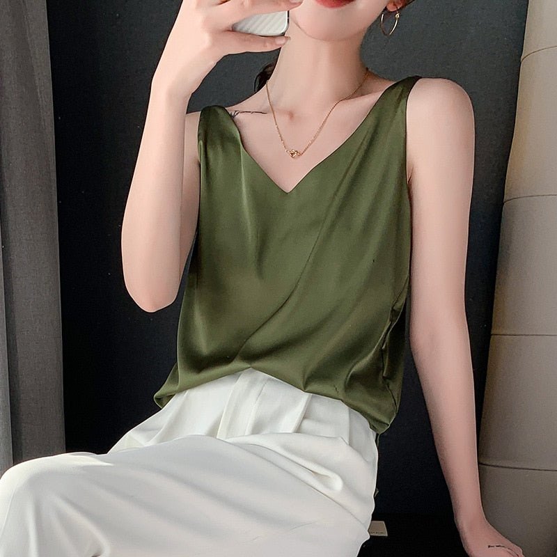 Women’s White Satin Tank Top Elegant V-Neck Relaxed Fit 2